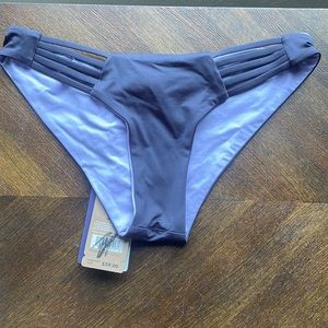 Patagonia reversible seaglass bay bottoms S. Tags still on.